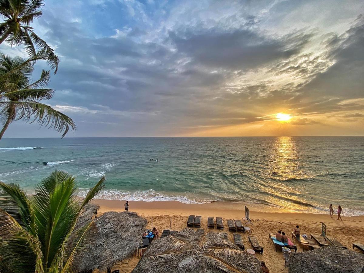 Main Reef Guest House Hikkaduwa Ngoại thất bức ảnh