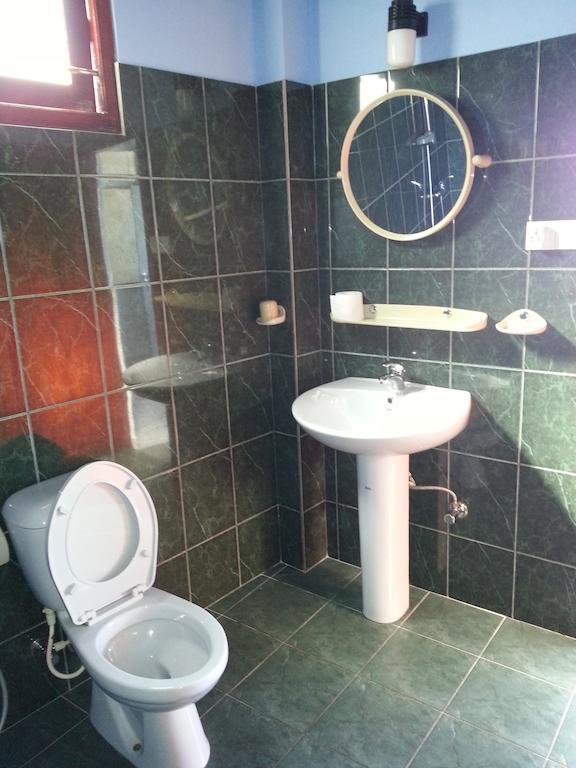 Main Reef Guest House Hikkaduwa Phòng bức ảnh