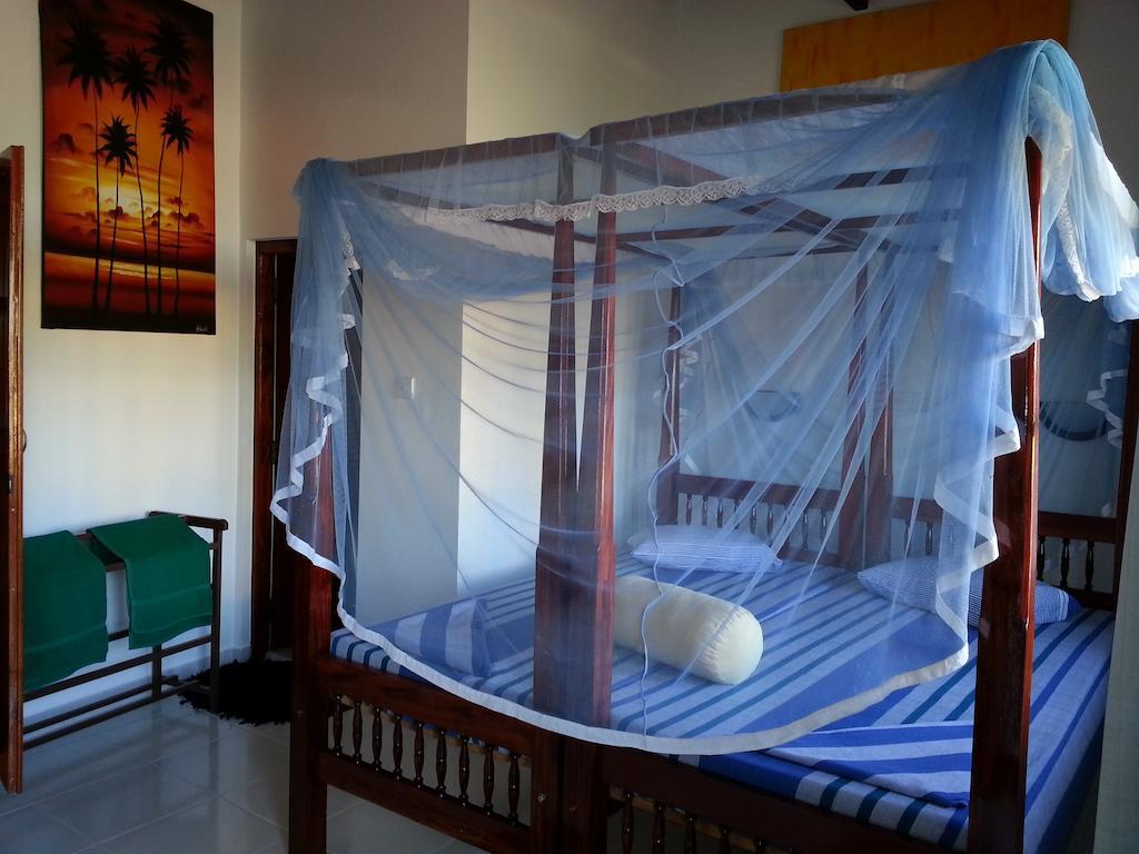 Main Reef Guest House Hikkaduwa Phòng bức ảnh